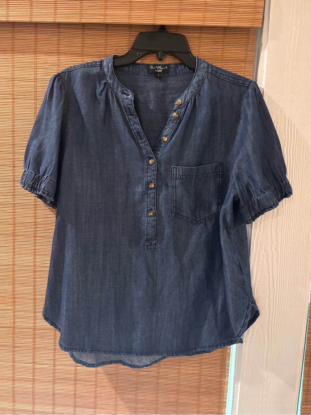 Velvet Heart Chambray Blouse Women’s Small Puff Sleeve Denim Blue Top -worn once